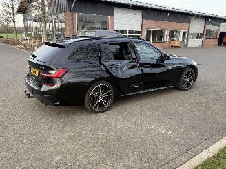 BMW 3-serie Touring 330e M-Pakket / Pamorma / Leer / Automaat picture 3