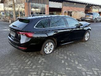 Skoda Octavia 2.0 TDI 110KW DSG7 AUTOMAAT picture 4