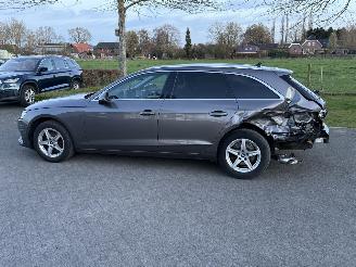 Audi A4 2.0 TDI / Automaat picture 4