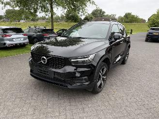Volvo XC40 1.5 T4 RECHARGE GEARTRONIC R-DESIGN picture 2
