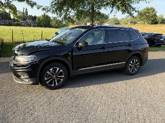 uszkodzony samochody osobowe Volkswagen Tiguan Allspace 7P 1.5TSi ACT 150pk/cv DSG7 2021/6