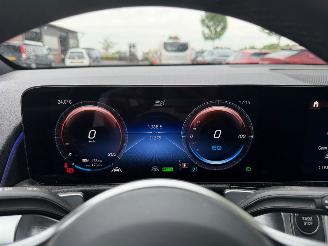 Mercedes EQB 300 4Matic 168 kw / 7p / Leer picture 12