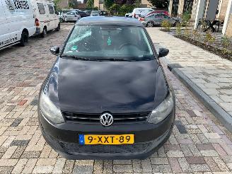 krockskadad bil auto Volkswagen Polo 1.2 12v comfortline 2010/2