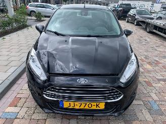 krockskadad bil auto Ford Fiesta  2016/3