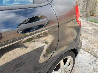 Mercedes A-klasse a 150 picture 10