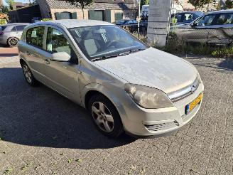 Opel Astra 1.6 EDITION picture 3