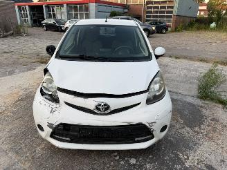 Schadeauto Toyota Aygo 1.0 VVT-i 2013/8