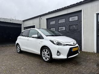 Auto incidentate Toyota Yaris 1.5 Full Hybrid Dynamic 2013/7