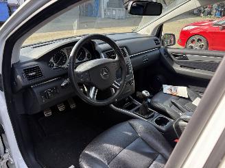 Mercedes B-klasse 180 blue efficiency business class picture 9