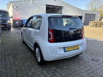 Volkswagen Up! 1.0 high up! BlueMotion picture 5