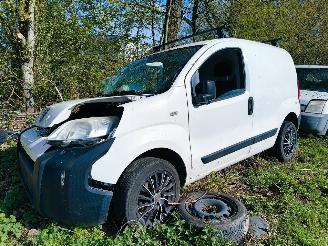 skadebil auto Peugeot Bipper Peugeot Bipper 1.3 HDi XR Profit + 2015 2015/1