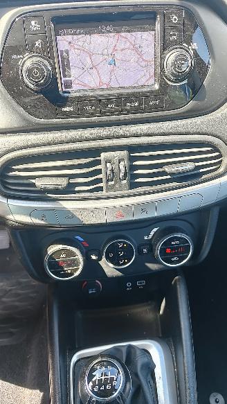 Fiat Tipo Fiat Tipo lounge navi klima picture 9