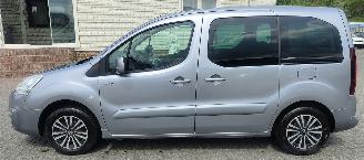 Peugeot Partner Tepee Peugeot Partner Tepee Allure Blue HDi 100 S/S picture 2