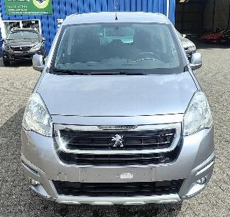 Peugeot Partner Tepee Peugeot Partner Tepee Allure Blue HDi 100 S/S picture 8