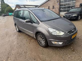 Schadeauto Ford Galaxy 1.6 SCTI 2015/5
