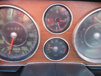 Audi 100  picture 11