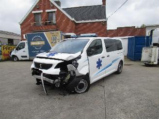 skadebil bedrijf Peugeot Expert AMBULANCE 2022/6