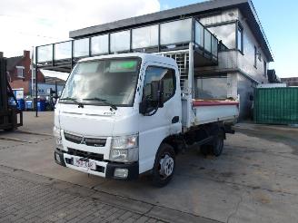 krockskadad bil bedrijf Fuso Canter  2016/4