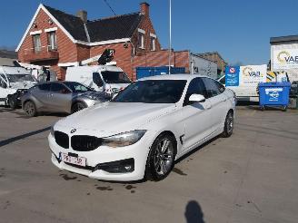 krockskadad bil auto BMW 3-serie GRAND TURISMO 2020/1