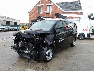 Avarii auto utilitare Mercedes Vito 114 2022/4