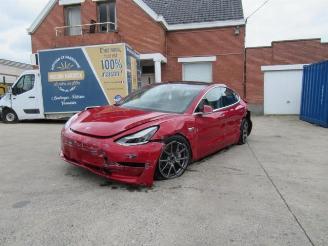 Voiture accidenté Tesla Model 3  2019/6