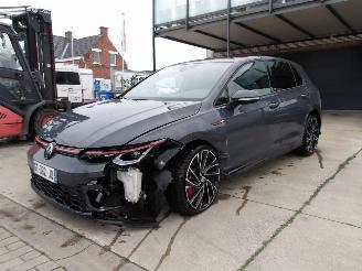 Volkswagen Golf 2.0  GTI picture 10