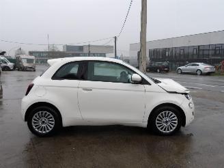 Fiat 500E  picture 3