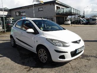 Mazda 2  picture 4
