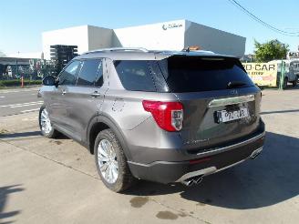 Ford Explorer PLATIMIUN picture 7