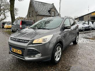 krockskadad bil auto Ford Kuga 1.6 TREND, NAVIGATIE, AIRCO, PDC, 6 BAK, ELKTR. PAKKET, PDC ENZ 2013/1