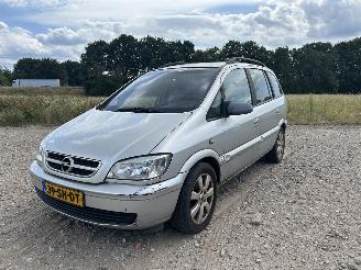 Unfallwagen Opel Zafira -A 2.0-16V DTi Comf Navigator 7 PERSOONS UITVOERING 2006/1