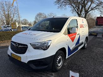 uszkodzony samochody ciężarowe Opel Combo 1.5D L1H1 Edition airco 2021/2