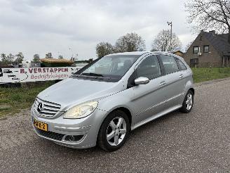 Mercedes B-klasse 170 BENZINE AUTOMAAT, AIRCO, N.A.P. ENZ picture 2