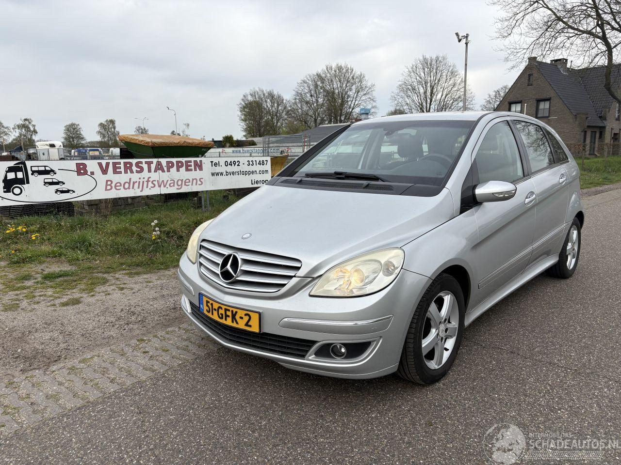 Mercedes B-klasse 170 BENZINE AUTOMAAT, AIRCO, N.A.P. ENZ