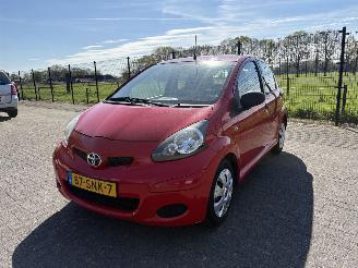 Toyota Aygo 5 deurs met airco picture 2
