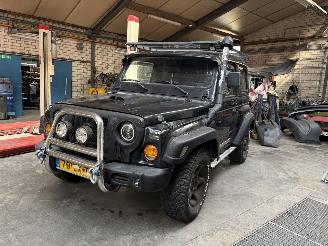 Damaged car Kia Retona 2.0 BENZINE 4X4 JEEP MET OA AIRCO 2000/5