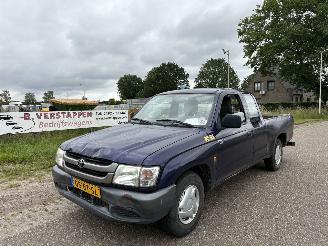  Toyota Hilux 2.5 D4-D 90 EXTRA open laadbak / pick-up 113.641 km N.A.P. 2005/6