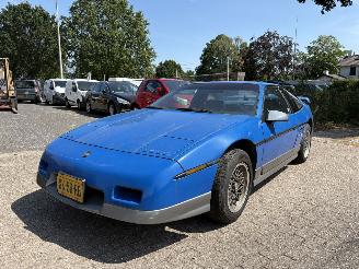 skadebil auto Pontiac Fiero GT V6 COUPE AIRCO 1987/9
