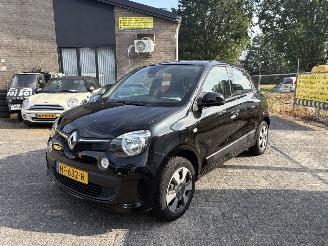 krockskadad bil auto Renault Twingo 1.0 sce authentique 2014/10