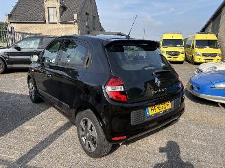 Renault Twingo 1.0 sce authentique picture 3