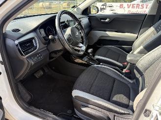Kia Stonic 1.0 GDI AUTOMAAT picture 5