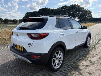 Kia Stonic 1.0 GDI AUTOMAAT picture 17
