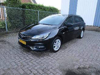 Damaged car Opel Astra 1.2 Turbo Navi Clima 6-Bak 2020/3