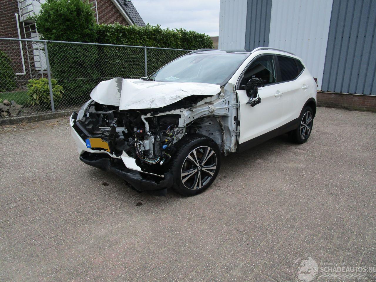 Nissan Qashqai 1.3 DIG-T Automaat Camera Navi