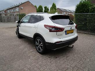 Nissan Qashqai 1.3 DIG-T Automaat Camera Navi picture 2