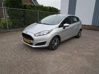 krockskadad bil auto Ford Fiesta 1.25 Airco Radio/CD 5-Drs 2016/3