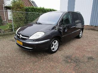 damaged passenger cars Citroën C8 2.0i Navi Leder Clima 6-Pers. 2009/10