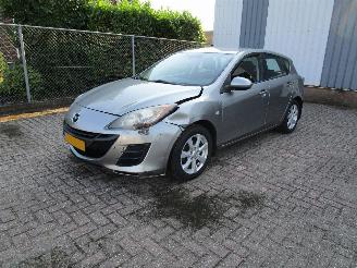krockskadad bil auto Mazda 3 1.6 Clima Radio/CD 5-Drs 2010/5