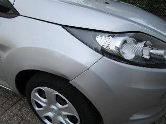 Ford Fiesta 1.25 Airco Radio/CD 5-Drs picture 5