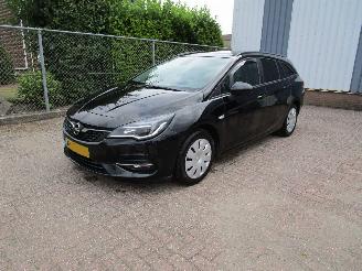 Schadeauto Opel Astra 1.2 Navi Clima Camera 6 Bak 2020/11